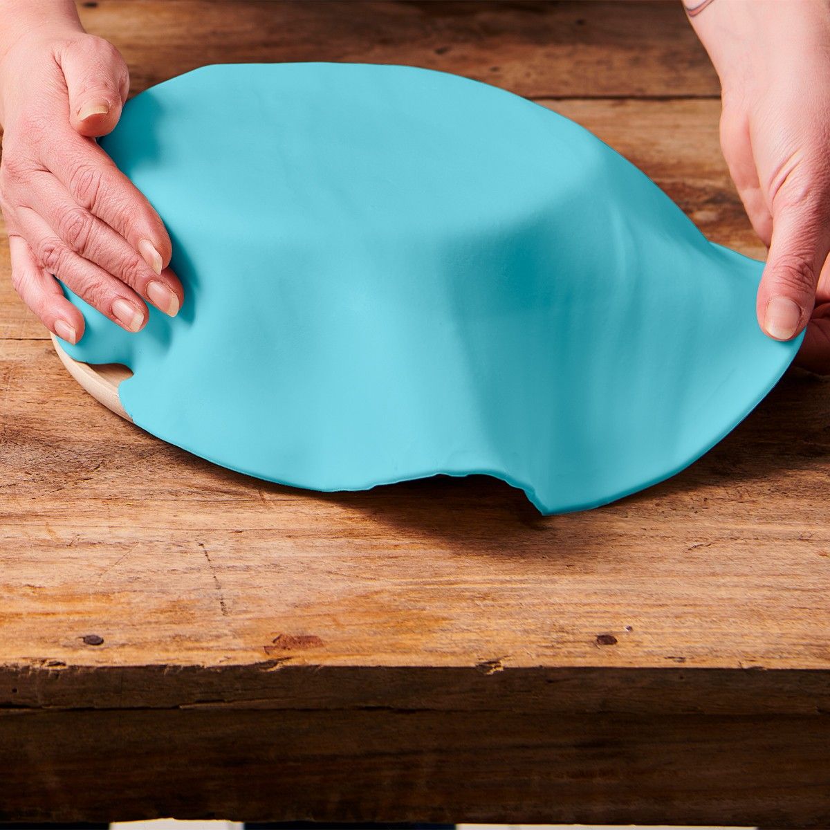 F20705_1_5108953cdddc86e540a3af57ad3d0e31_1 Funcakes Ausgerollte Fondantdecke, Baby Blau- 36cm Ø